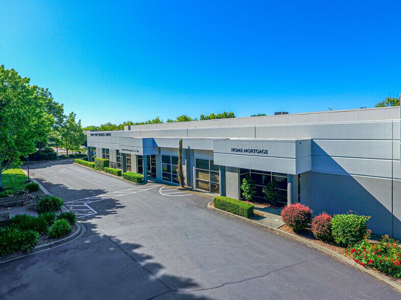More Photos Of 737 Southpoint Blvd, Petaluma Research And Development For Sale