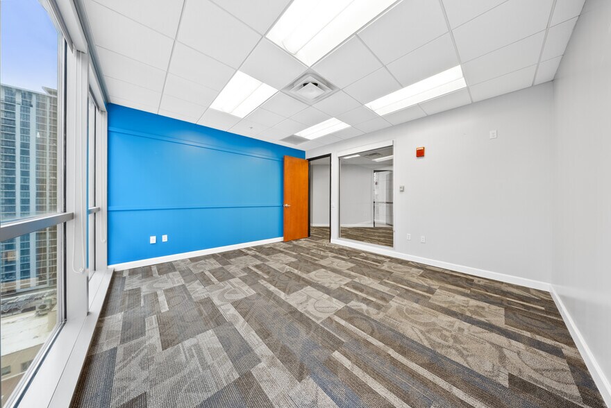More Photos Of 121-189 S Orange Ave, Orlando Office Residential For Sale