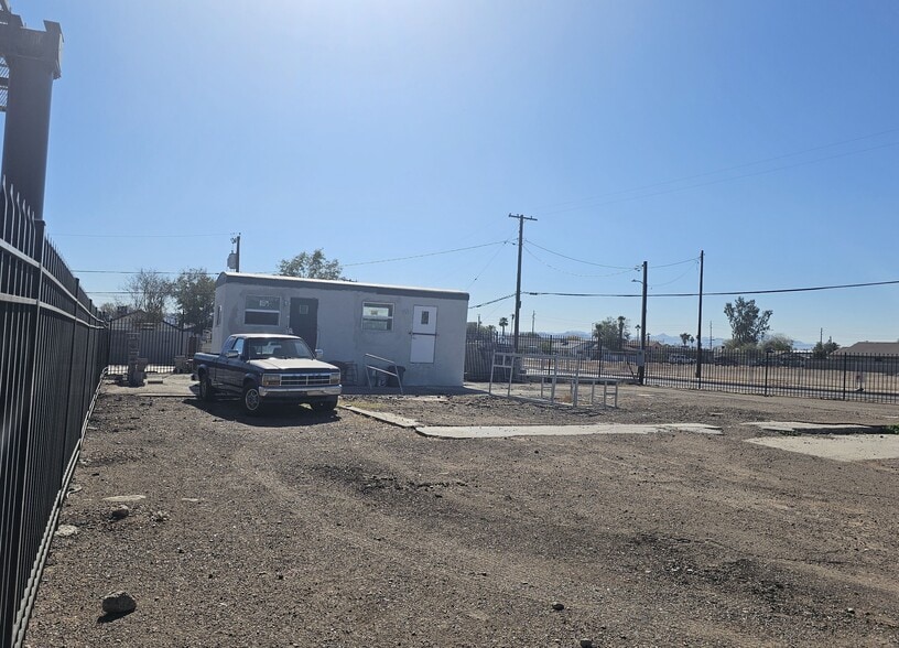 More Photos Of 2901 E Van Buren St, Phoenix Land For Lease