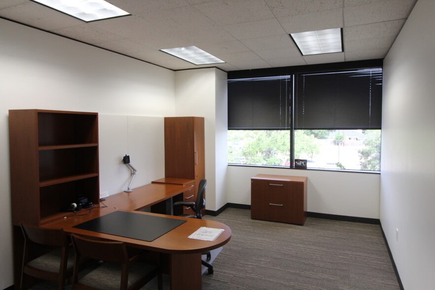 More Photos Of 3000 Briarcrest Dr, Bryan Office For Lease