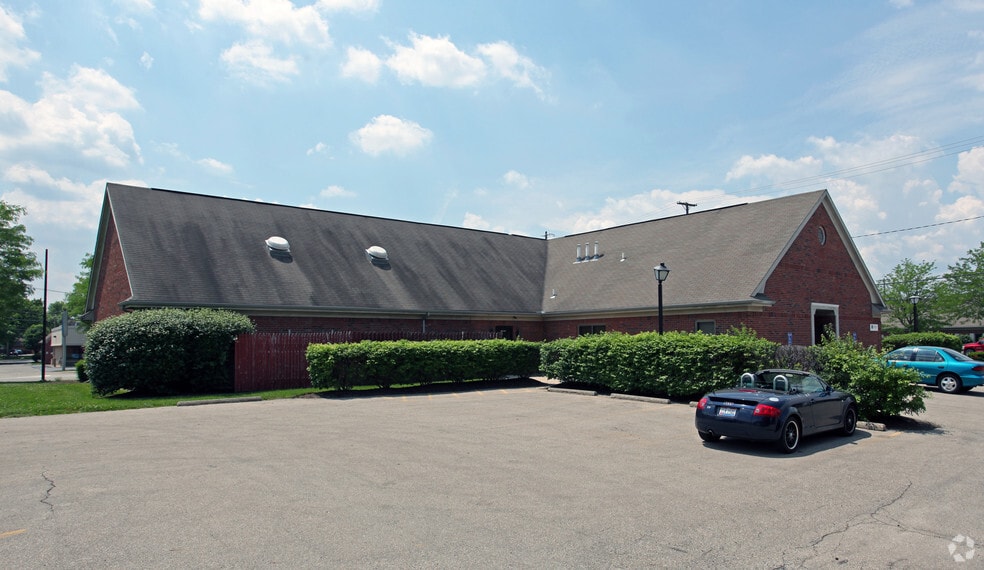 More Photos Of 1 E National Rd, Vandalia Medical For Lease