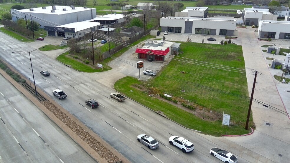 More Photos Of 4133 S Main St, Stafford Restaurant For Lease