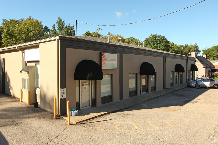 More Photos Of 2908 Brownsboro Rd, Louisville Office For Lease