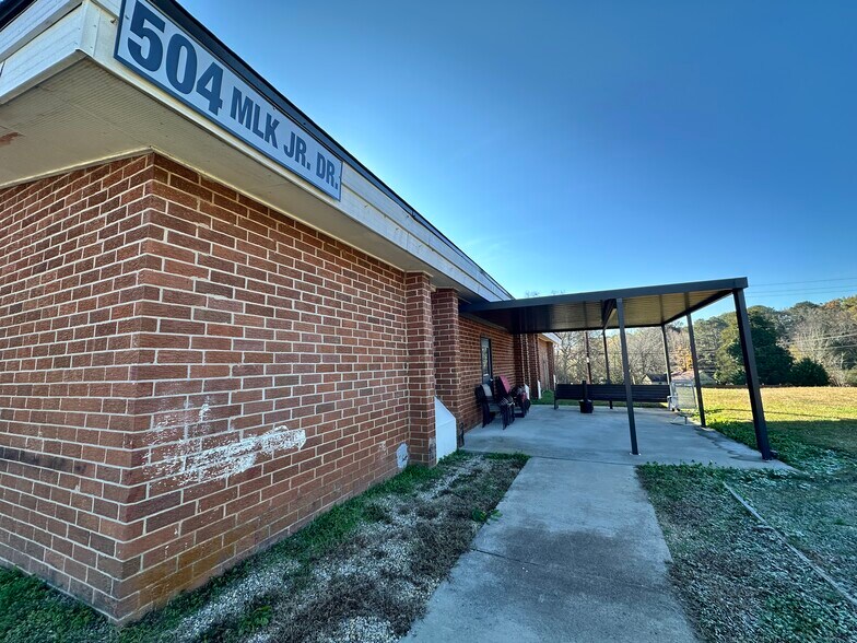 More Photos Of 504 Martin Luther King Jr Dr, Greensboro Daycare Center For Sale