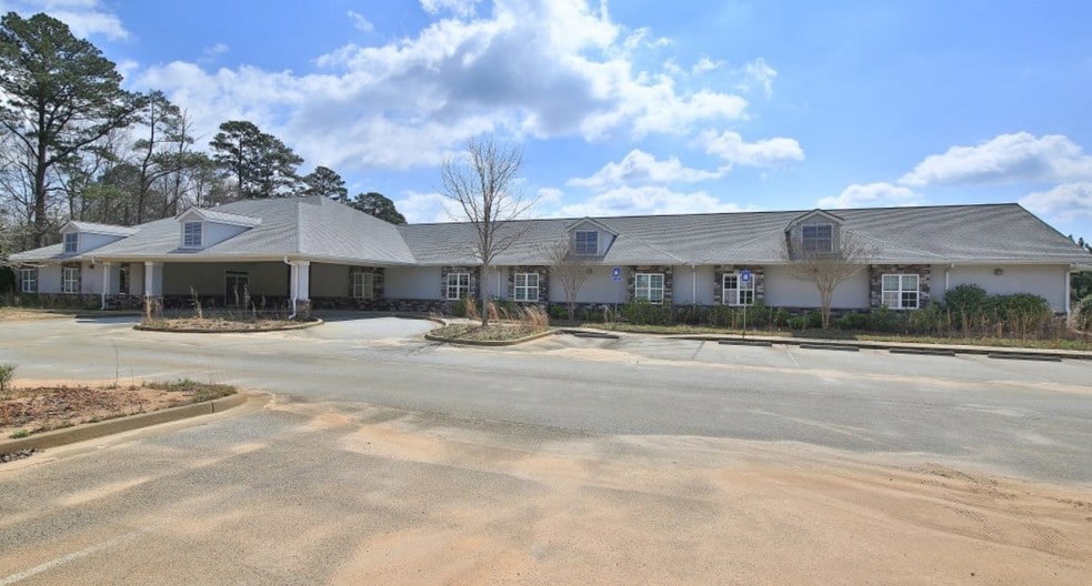 More Photos Of 22 Madras Pky, Newnan Assisted Living For Sale