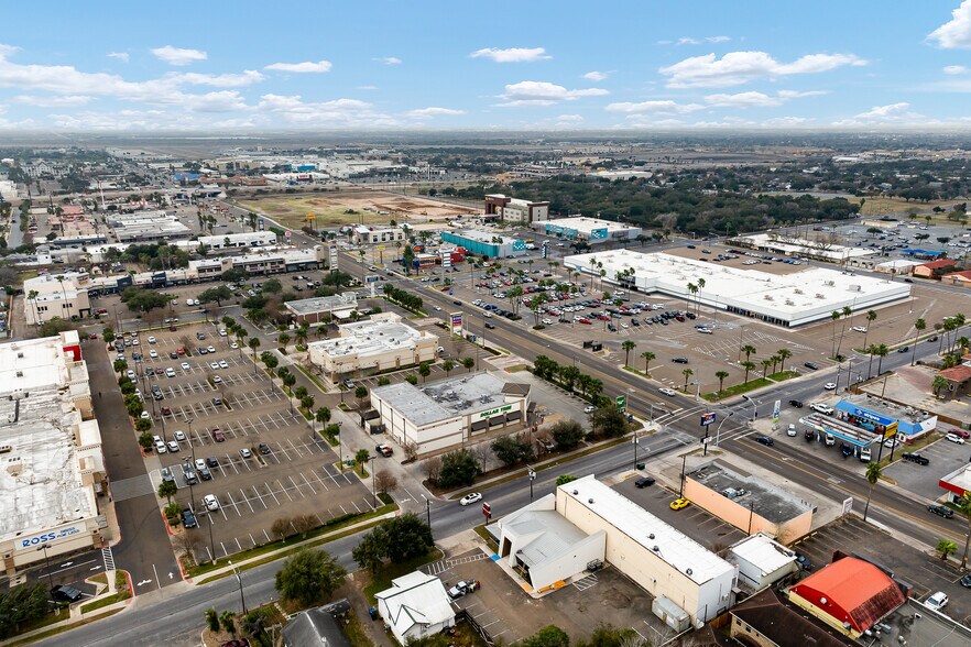 More Photos Of 901 S 10th St, McAllen Freestanding For Sale