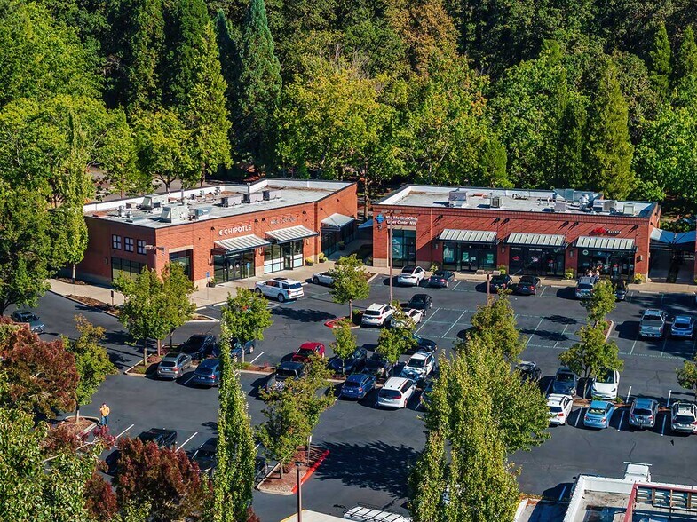 More Photos Of Centerpointe Dr @ Kruse Oaks Blvd, Lake Oswego Unknown For Lease