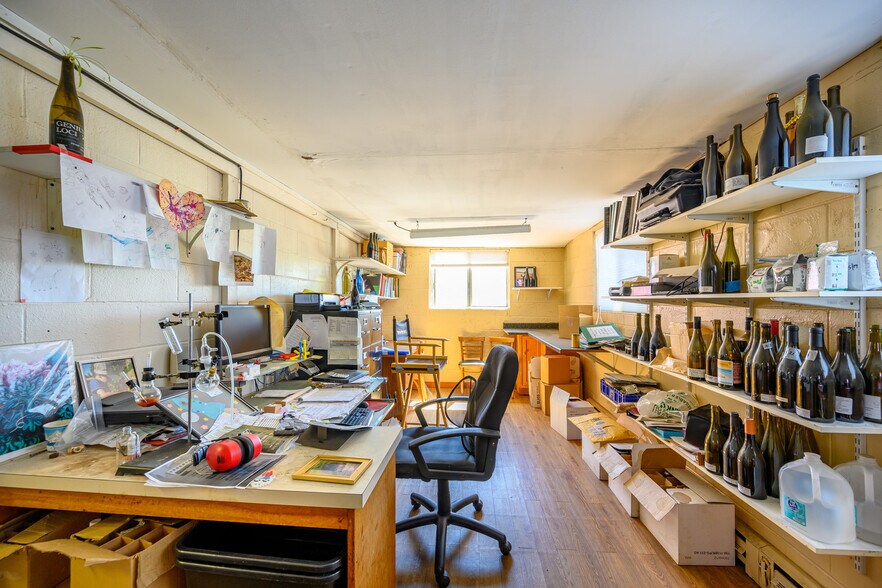 More Photos Of 475 NE 17th St, Mcminnville Storefront For Sale