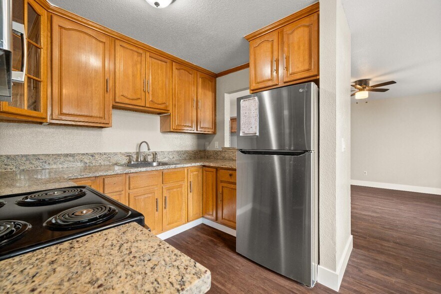 More Photos Of 2944 Del Paso Blvd, Sacramento Apartments For Sale