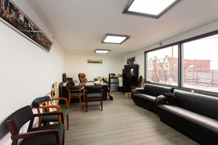 More Photos Of 910 Grand Ave, North Bergen Warehouse For Sale