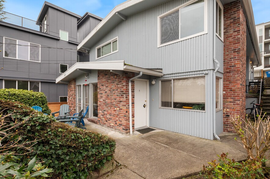 Primary Photo Of 633 W Emerson St, Seattle Multifamily For Sale