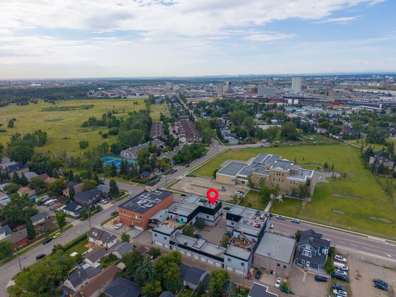 More Photos Of 1922 9th Ave SE, Calgary Storefront Retail Residential For Sale