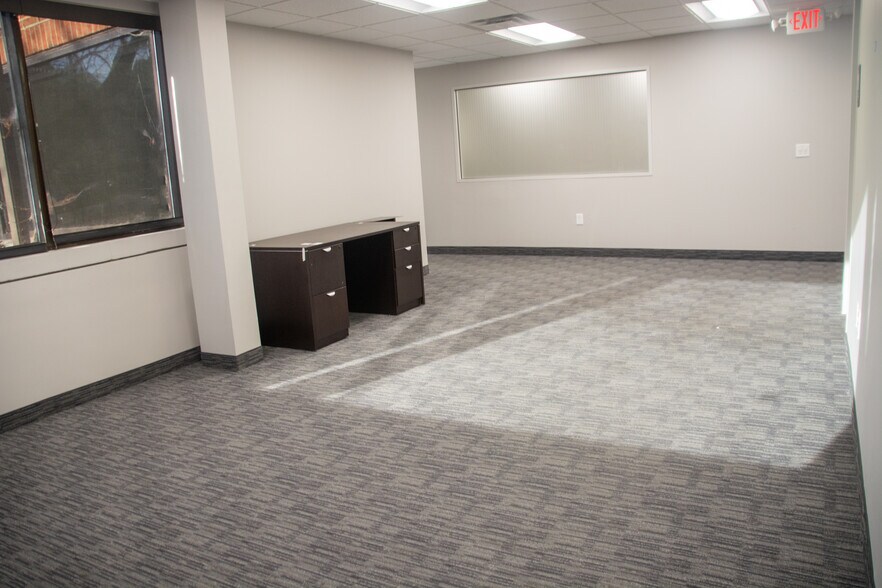 More Photos Of 1600 E Franklin St, Chapel Hill Medical For Sale