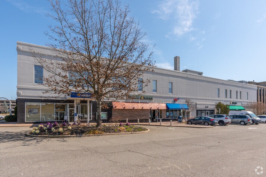More Photos Of 1140-1150 Franklin Ave, Garden City Storefront Retail Office For Lease