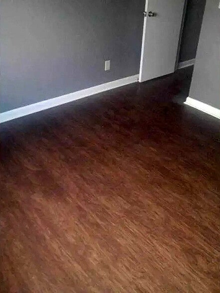 More Photos Of 1321 N 3rd St, Vincennes Apartments For Sale