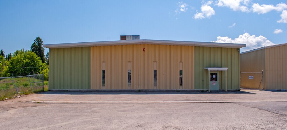 More Photos Of 1308 Ontario St, Sandpoint Warehouse For Lease