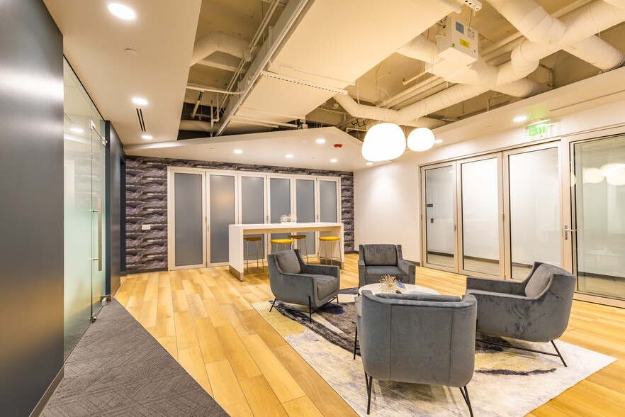 More Photos Of 6312 S Fiddlers Green Cir, Greenwood Village Office For Lease