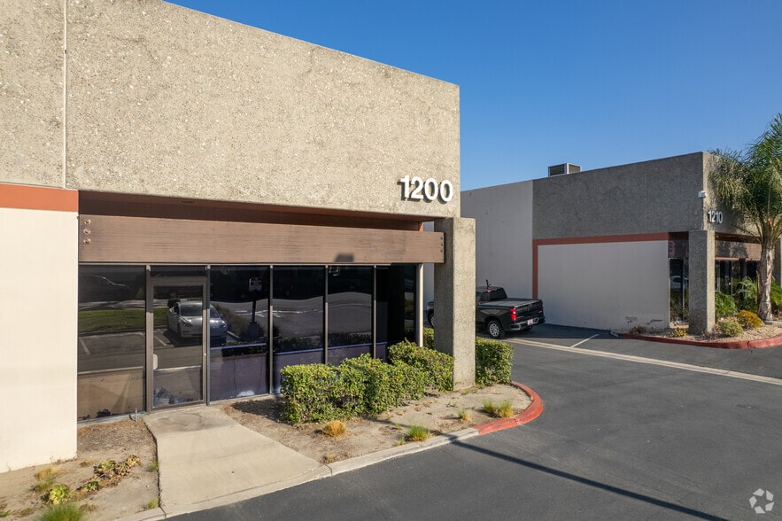 More Photos Of 1240 N Jefferson St, Anaheim Warehouse For Sale
