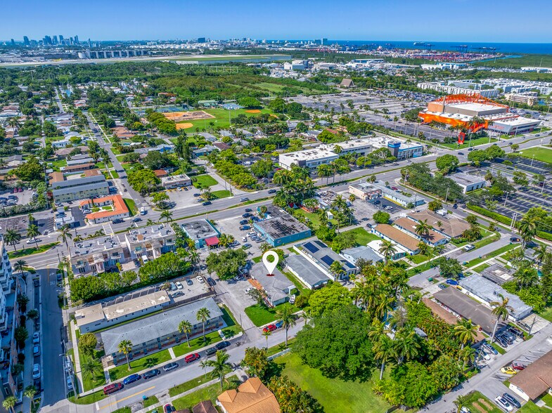 More Photos Of 213 SE Park St, Dania Apartments For Sale