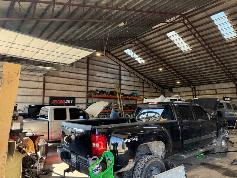 More Photos Of 900 Highway 127 S, Owenton Auto Repair For Sale