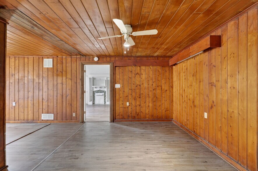 More Photos Of 527 E Lemon Ave, Eustis Apartments For Sale
