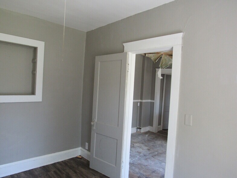More Photos Of 932 Wheelock Rd, Cleveland Apartments For Sale
