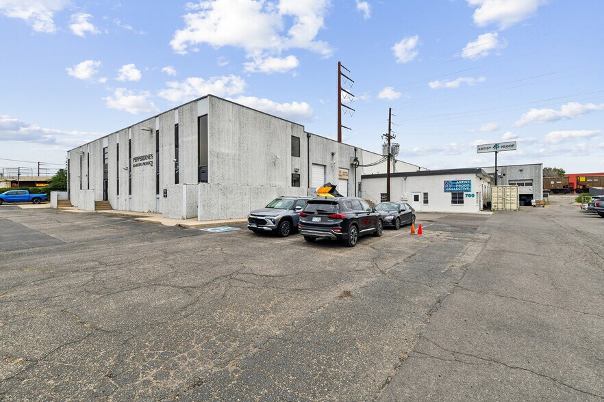 More Photos Of 790 Umatilla St, Denver Warehouse For Sale