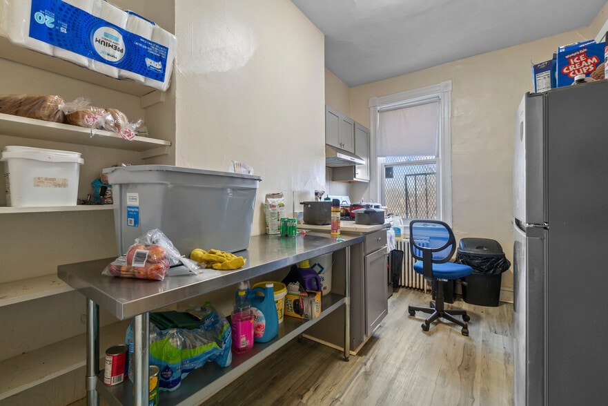 More Photos Of 2541 St Paul St, Baltimore Office For Sale