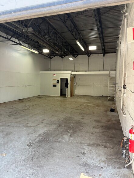 More Photos Of 54 Davis Ave, Norwood Land For Lease