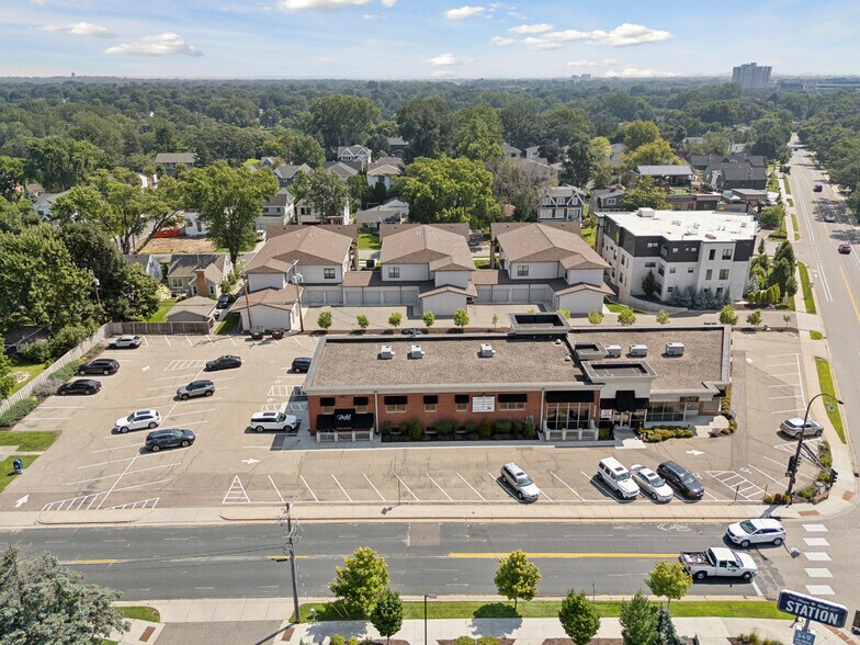 More Photos Of 4420 Valley View Rd, Edina Office For Lease