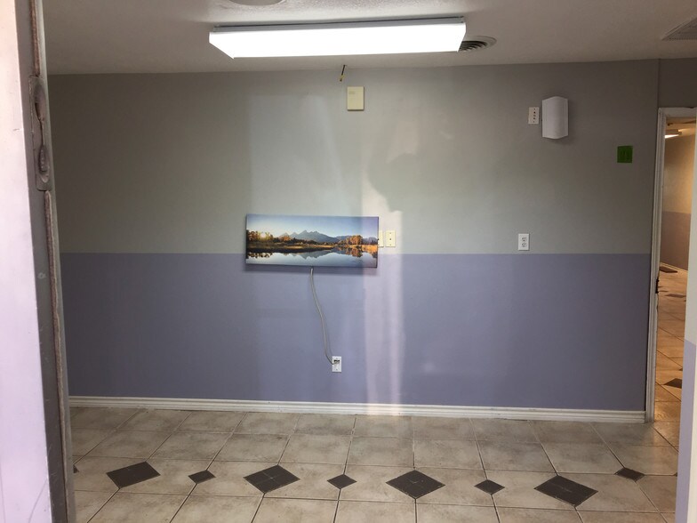 More Photos Of 8128 Braewick Dr, Houston Daycare Center For Sale