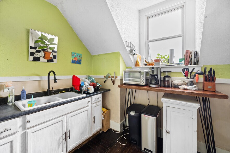 More Photos Of 212-220 Grant St, Buffalo Apartments For Lease