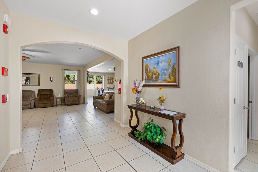 More Photos Of 18000 W Assisted Living Home LN, Surprise Assisted Living For Sale