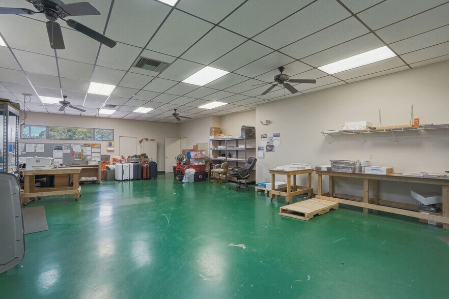 More Photos Of 1610 N Myrtle Ave, Clearwater Office For Sale