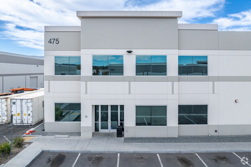 More Photos Of 475 Birch St, Lake Elsinore Warehouse For Sale