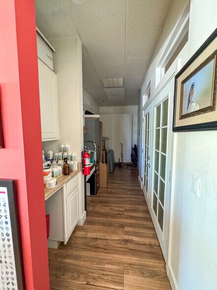 More Photos Of 77682 Country Club Dr, Palm Desert General Retail For Sale