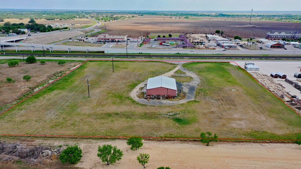 More Photos Of 18th Street, Hondo Land For Sale