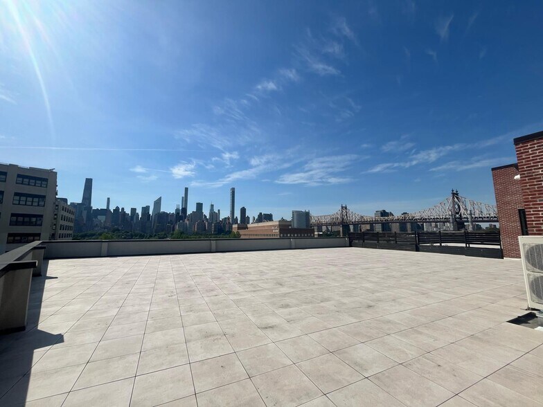 More Photos Of 9-03 44th Rd, Long Island City Service For Lease