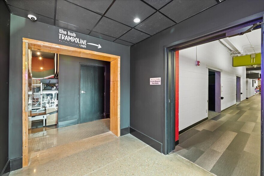 More Photos Of 7 S 4th St, Council Bluffs Health Club For Sale