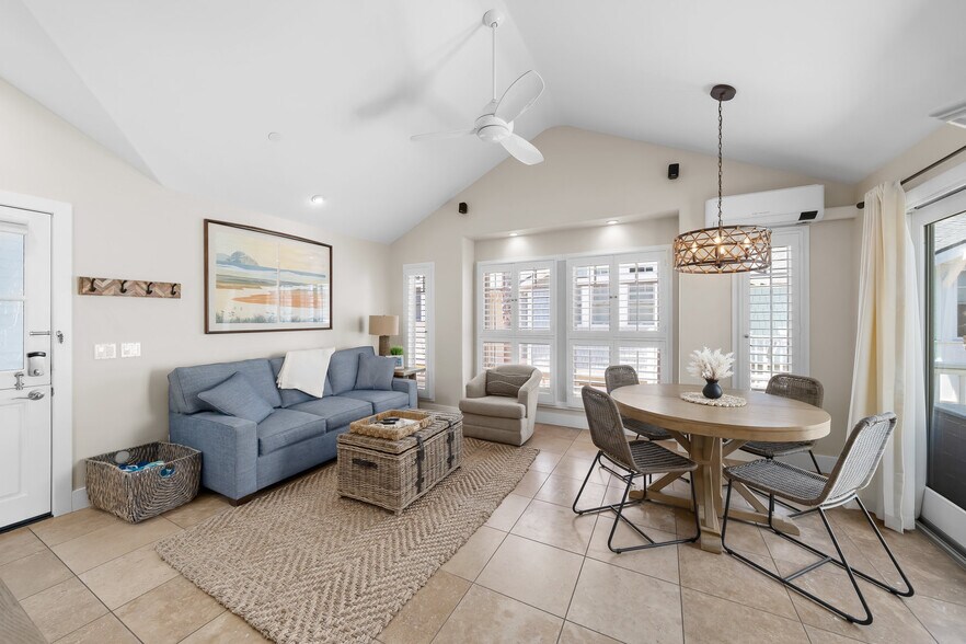 More Photos Of 74 San Francisco St, Avila Beach Flex For Sale
