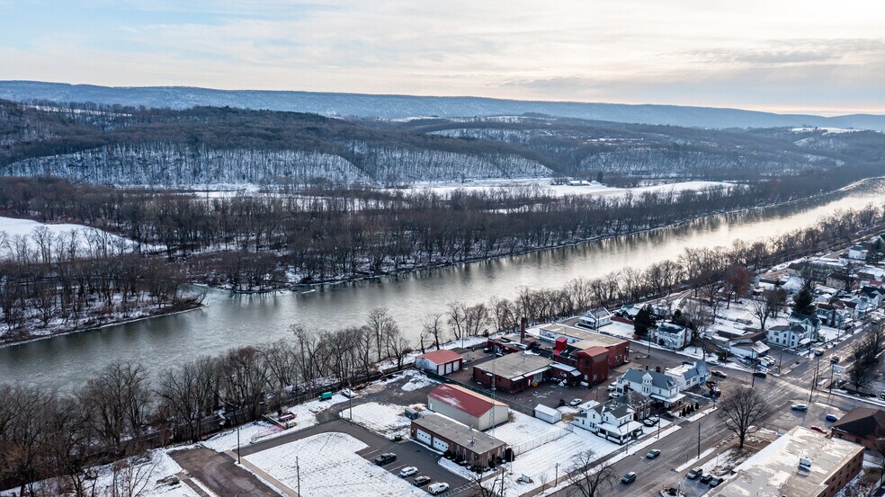 More Photos Of 328 W Front St, Berwick Restaurant For Sale