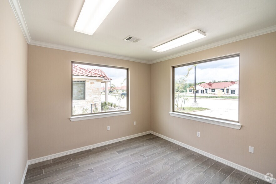 More Photos Of 2743 Smith Ranch Rd, Pearland Medical For Lease