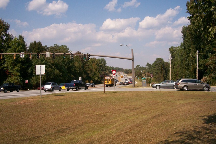 More Photos Of 2000 Shakerag Hl, Peachtree City Convenience Store For Lease