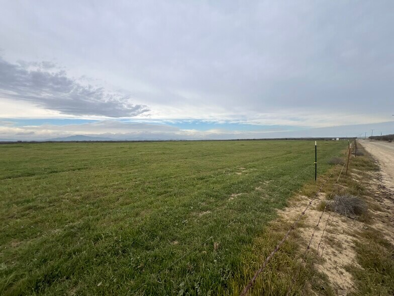 More Photos Of 12678 CA-33 hwy, Lost Hills Land For Sale