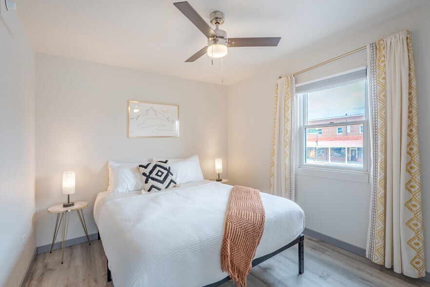 More Photos Of 632 Mount Rushmore Rd, Custer Specialty For Sale