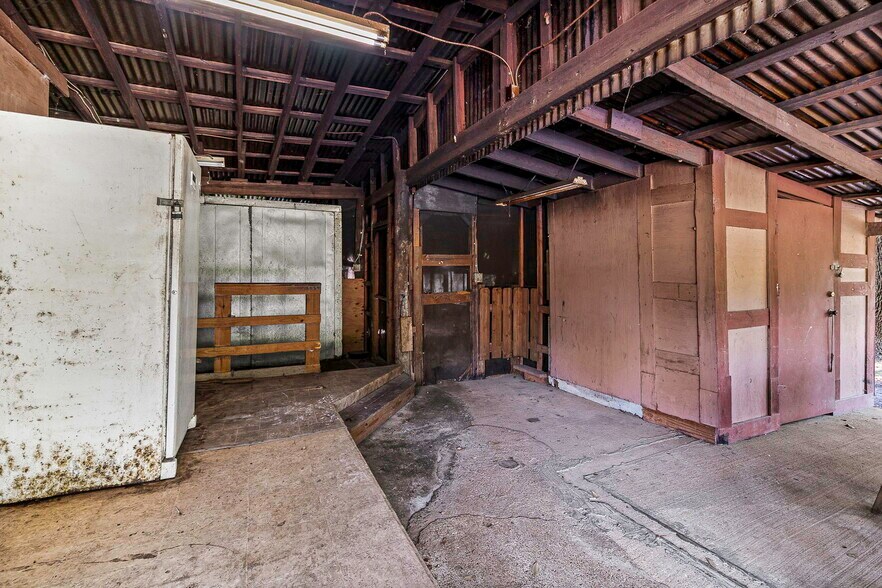 More Photos Of 360 Bill Garsee rd, Moscow Specialty For Sale