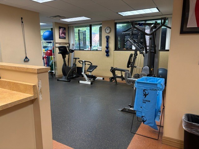More Photos Of 2501 Cumberland Dr, Valparaiso Medical For Sale