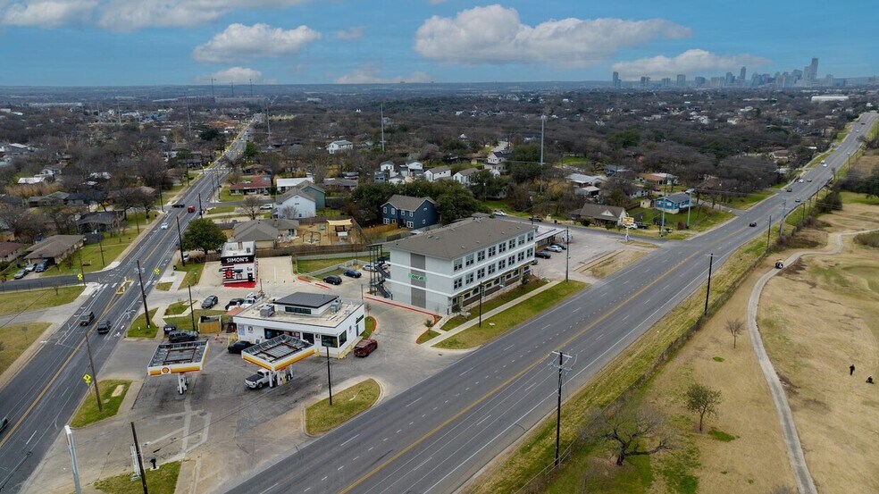More Photos Of 4507 E Martin Luther King Jr Blvd, Austin Apartments For Sale