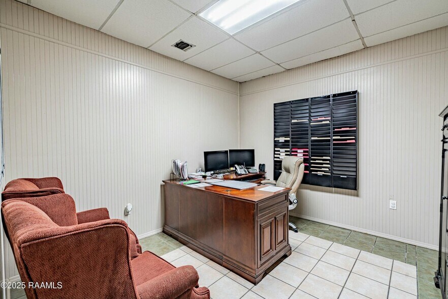More Photos Of 1312 W Admiral Doyle Dr, New Iberia Industrial For Sale