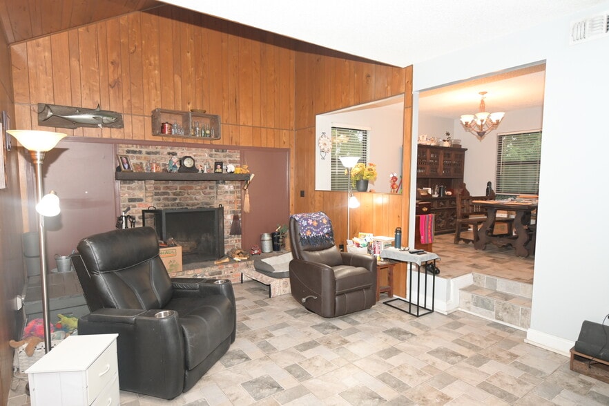 More Photos Of 2101 S Goldenrod Rd, Orlando Storefront For Sale